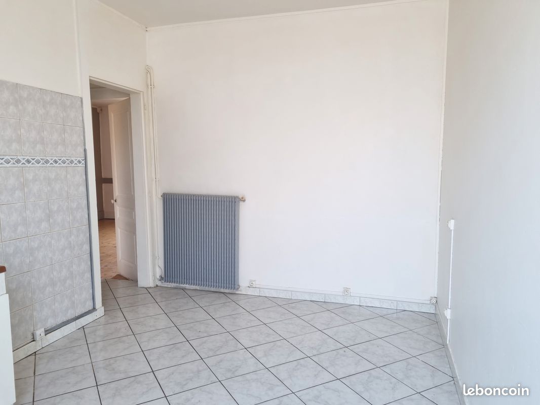 Appartement 2 pièces 54 m² · à Saint-Chamond · 54 m² · 490 €/mois