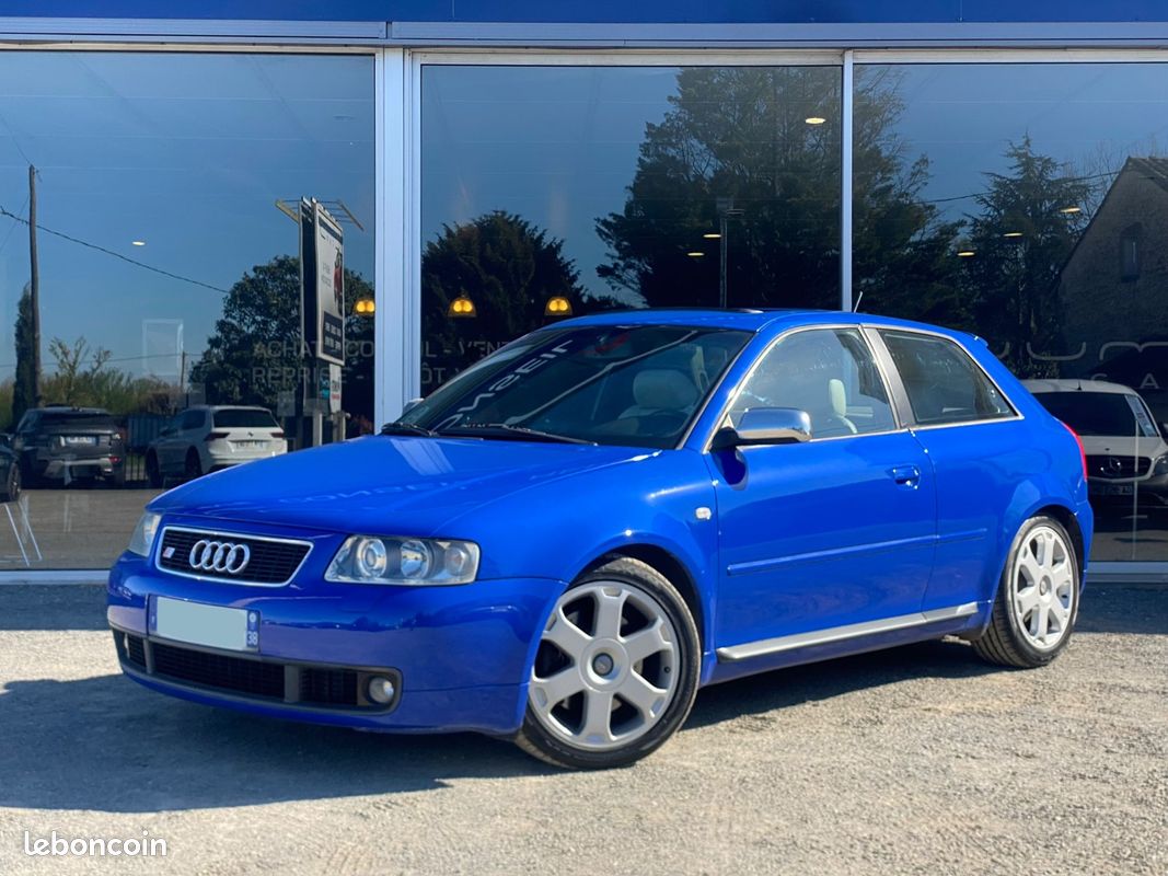 Audi S3 Quattro (8L1) 1.8 i Turbo 210cv / BLEU NOGARO / TOIT OUVRANT / SIÈGES EN CUIR RECARO / VOLANT ALCANTARA (image 2)