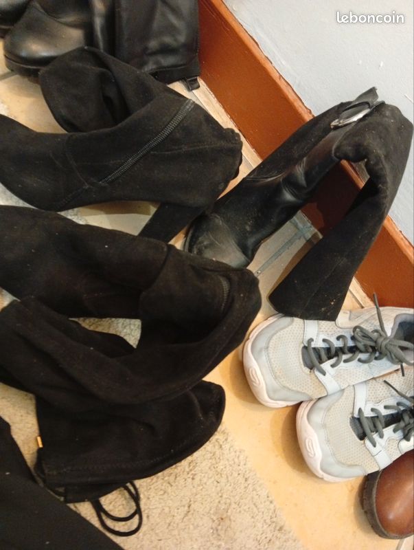 Bottes montantes noires à talons (image 3)