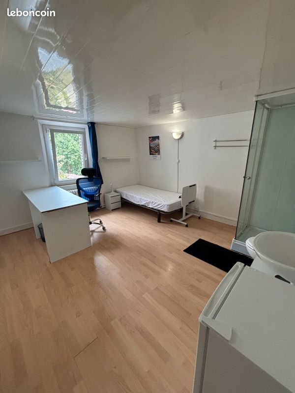 Appartement 1 pièce 14 m² · à Évreux · 14 m² · 370 €