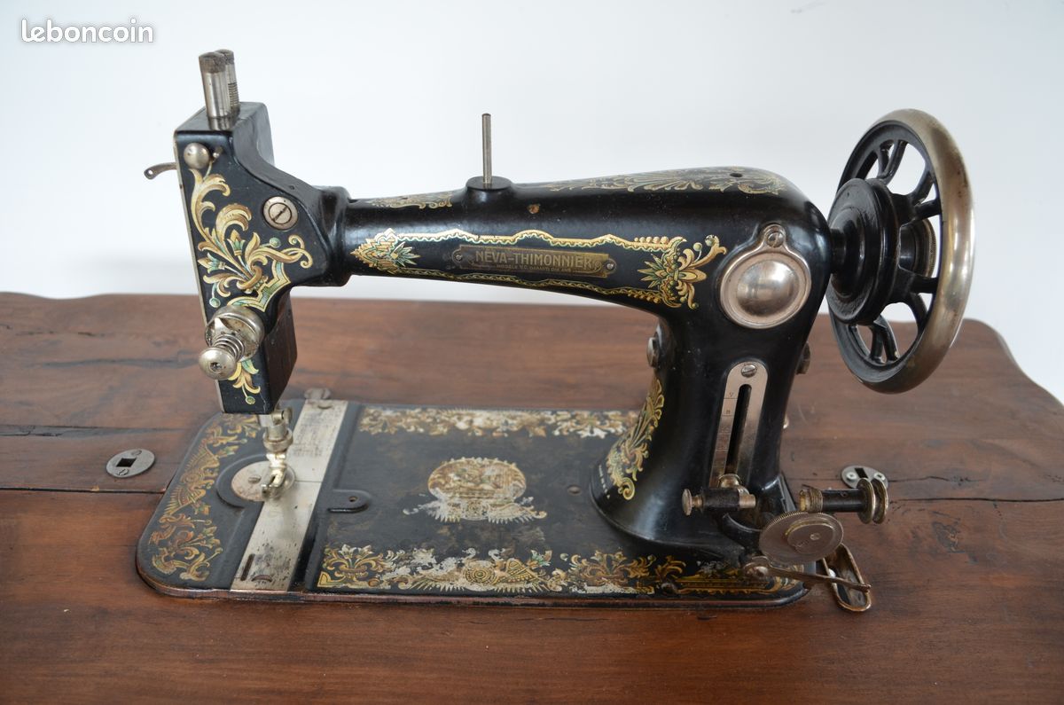 Ancienne machine a coudre (image 2)