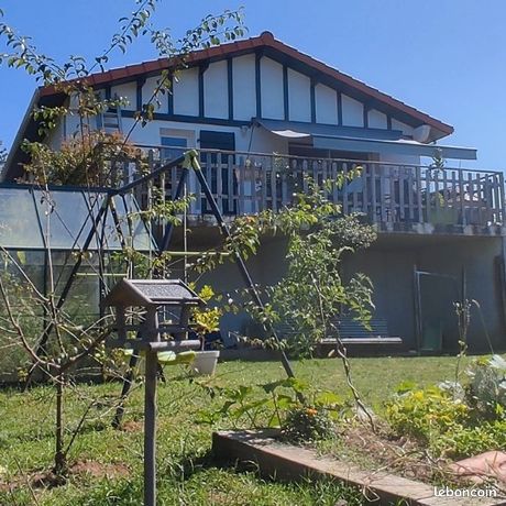 Maison plein pied avec vue imprenable sur la Rhune, à 15 mns de Bayonne