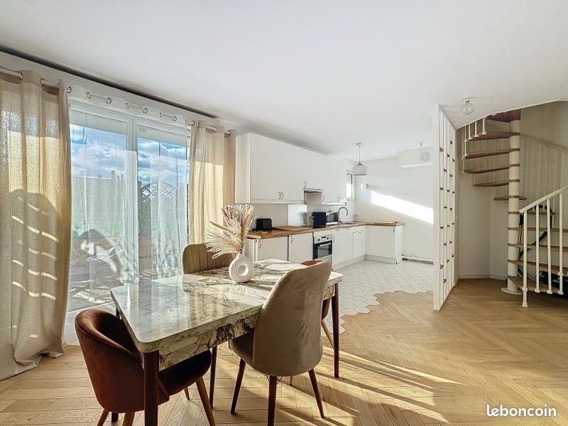 Appartement 3 pièces 70 m² · à Joinville-le-Pont · 70 m² · 1 950 €/mois