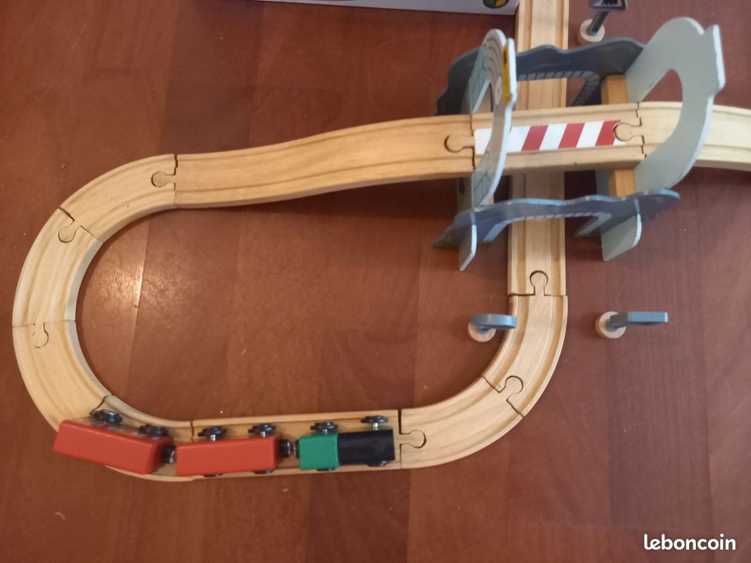 Baby’s Only – Train En Bois Swirl – Locomotive + 2 Wagons Avec Blocs Colorés – Jouet éducatif Et Décoratif – Dès 18 Mois