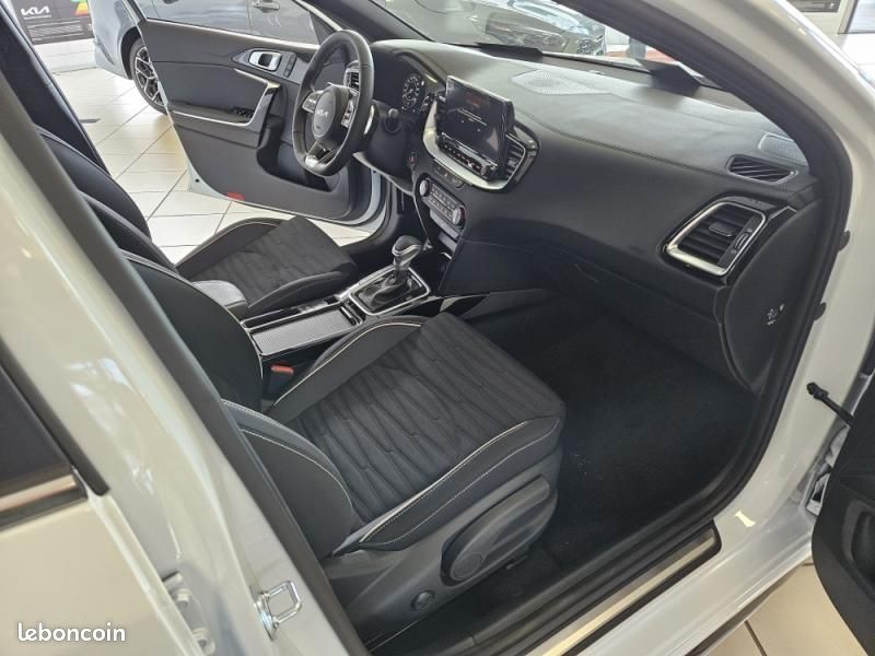 Kia Ceed 1.5 T-GDi 140ch GT-Line DCT7 (image 11)