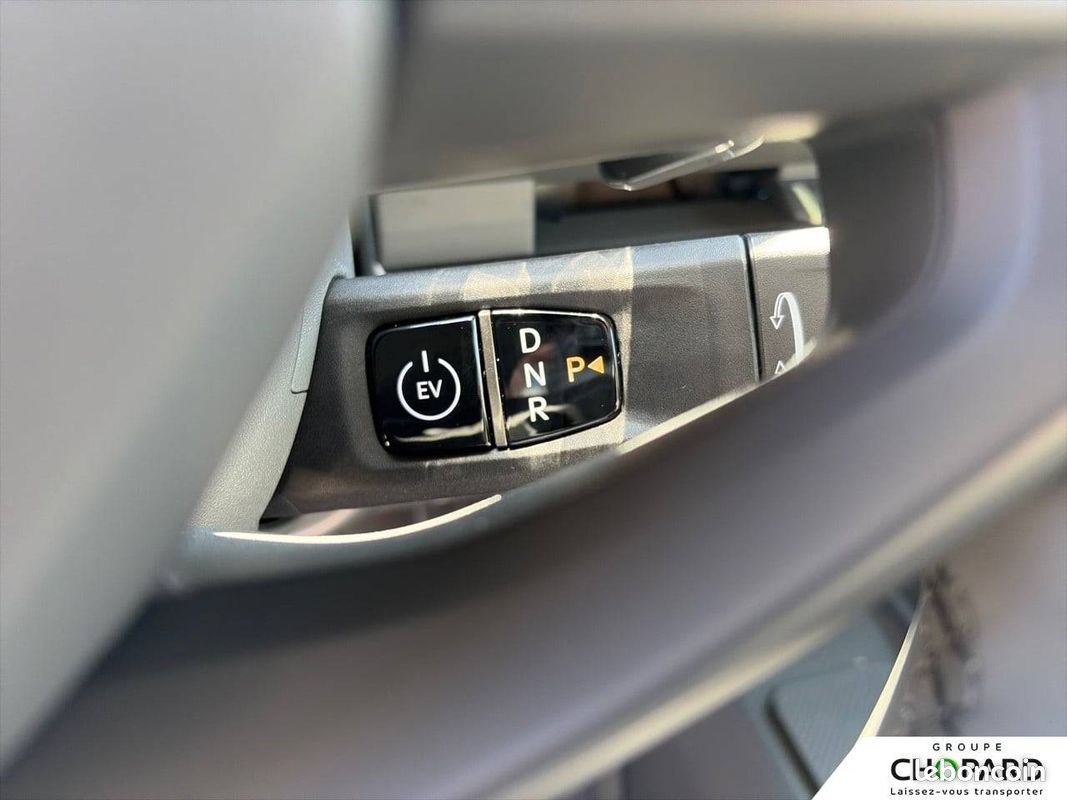 KIA EV2 107,8 kW (147 ch) Autonomie Standard 42.2 kWh Earth (image 23)