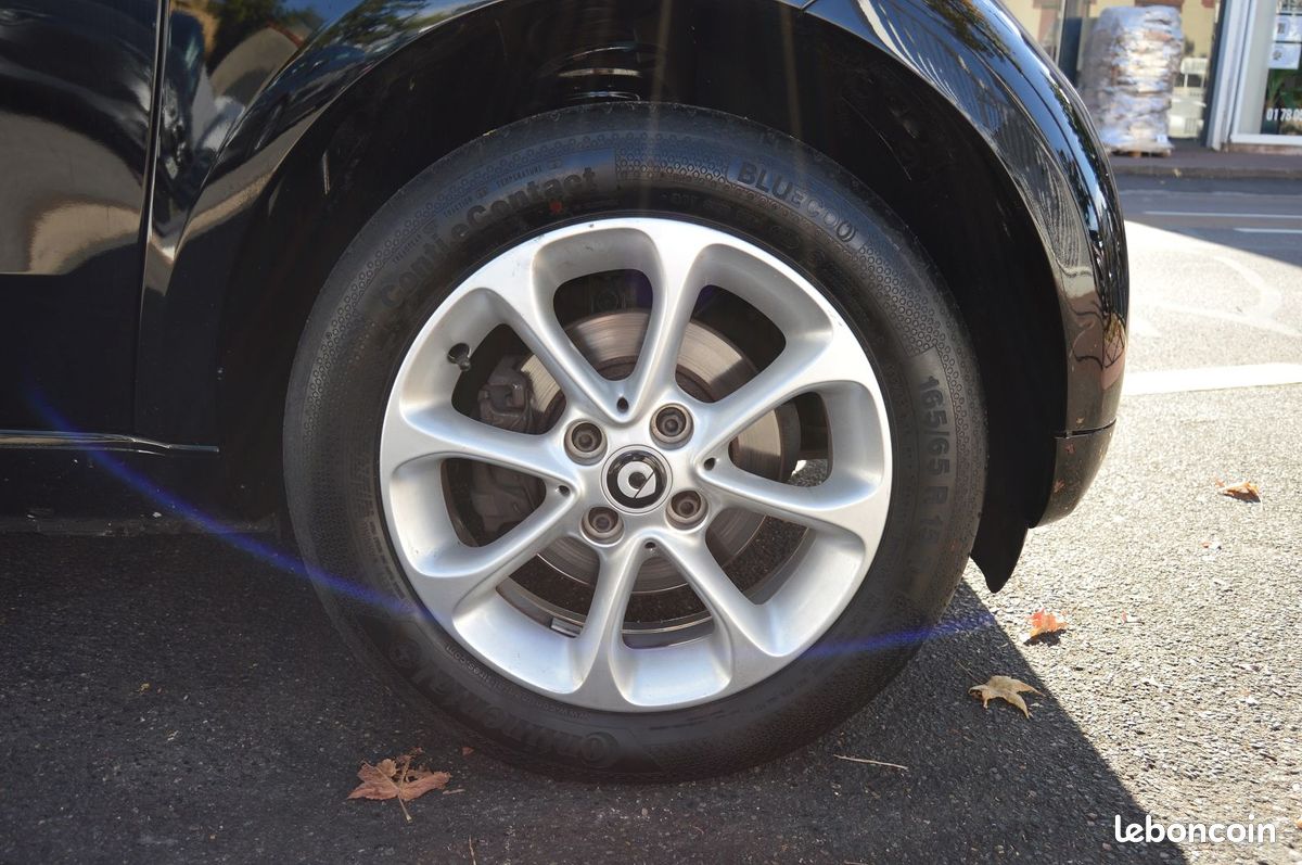 Smart FORTWO COUPE 71CH PURE TWINAMIC E6C (image 15)