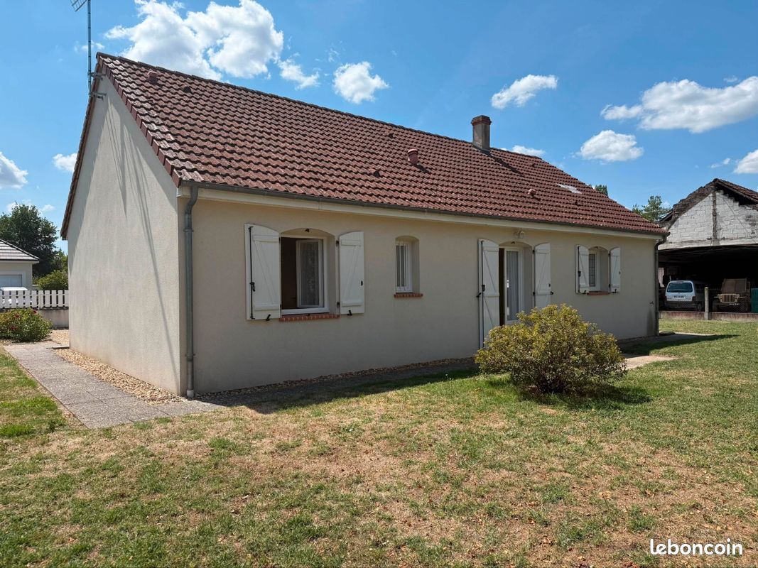 Maison 5 pièces 110 m² · à Theillay · 110 m² · 615 €