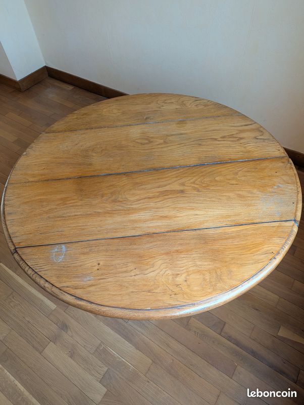 Table ronde en chêne massif à rabats & très extensible (style Henri II / Porte-portefeuille) (image 3)