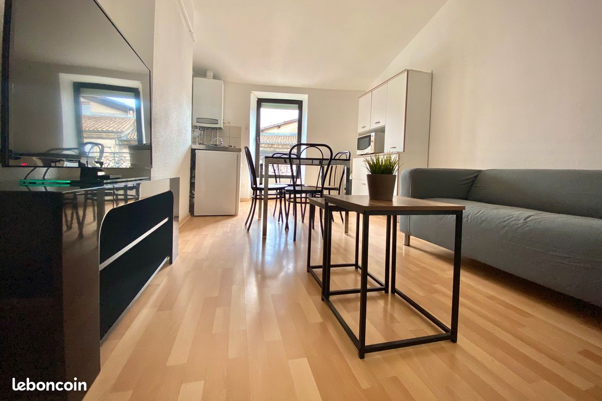 Appartement 2 pièces 43 m² · à Tain-l'Hermitage · 43 m² · 450 €/mois