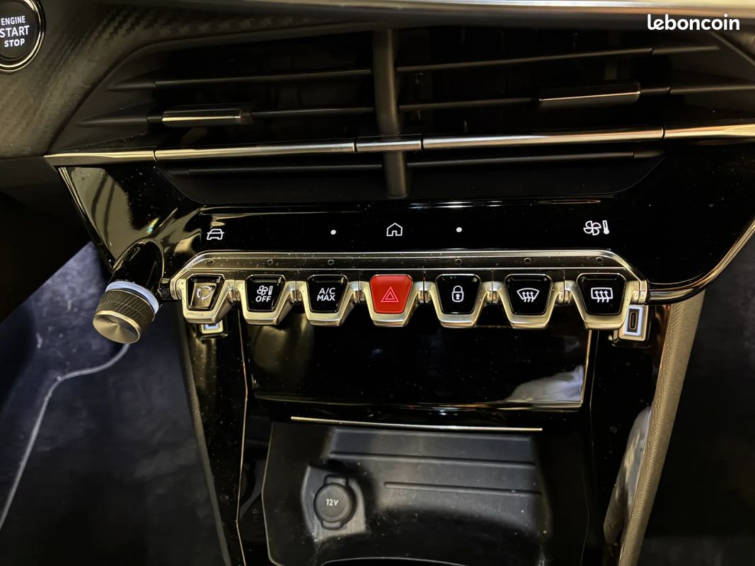 PEUGEOT 2008 1.2 Hybrid 136ch GT - 2024 - 13 500 km - CarPlay - Première main (image 26)