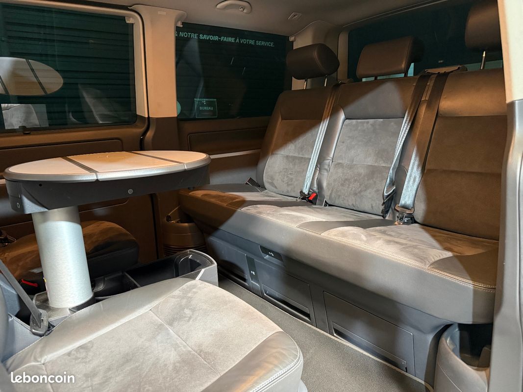VOLKSWAGEN TRANSPORTER COMBI 2.0 BiTDI 180 FAP Court 9pl (image 10)