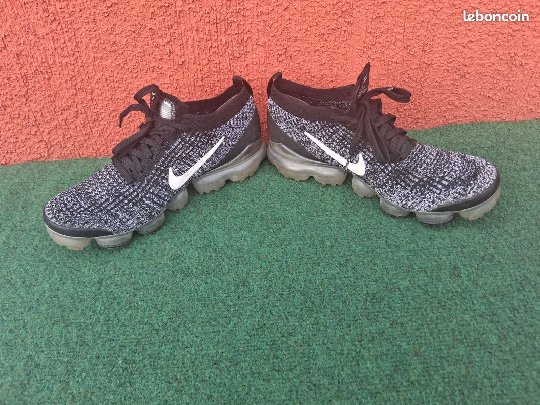 Basket nike air vapormax Flyknit 3 taille 43 noir blanc oreo (image 3)