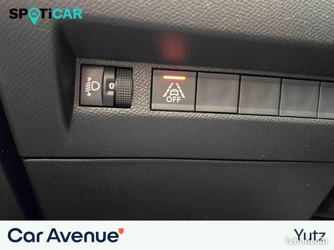 PEUGEOT 208 PureTech 100 S&S BVM6 Allure Pack (image 27)
