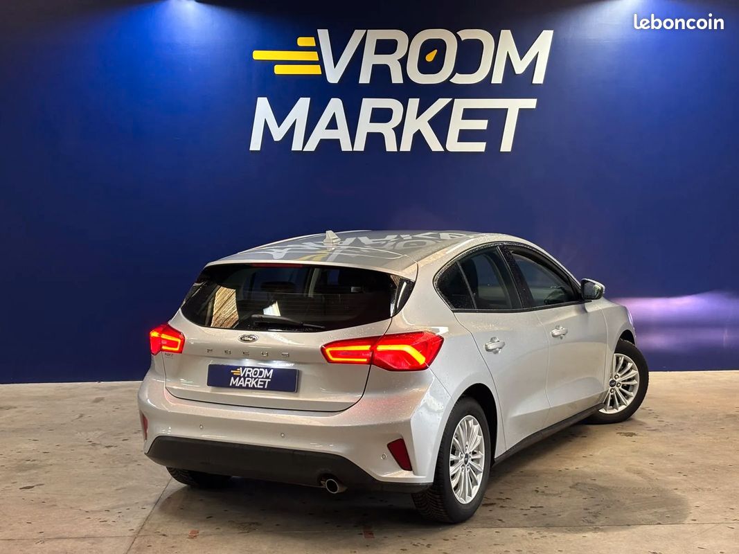 FORD Focus 1.0 125ch Titanium - 2018 - parfait état (image 3)