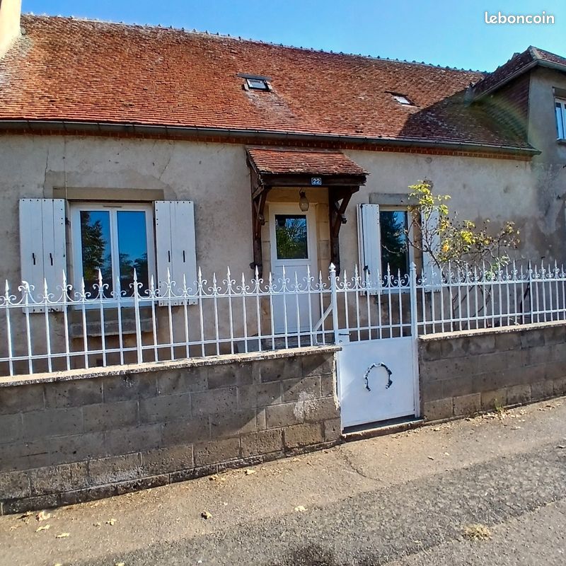 Maison 10 pièces 200 m² · à Couleuvre · 200 m² · 83 000 €