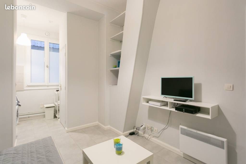 Appartement 1 pièce 15 m² · à Paris · 15 m² · 700 €/mois