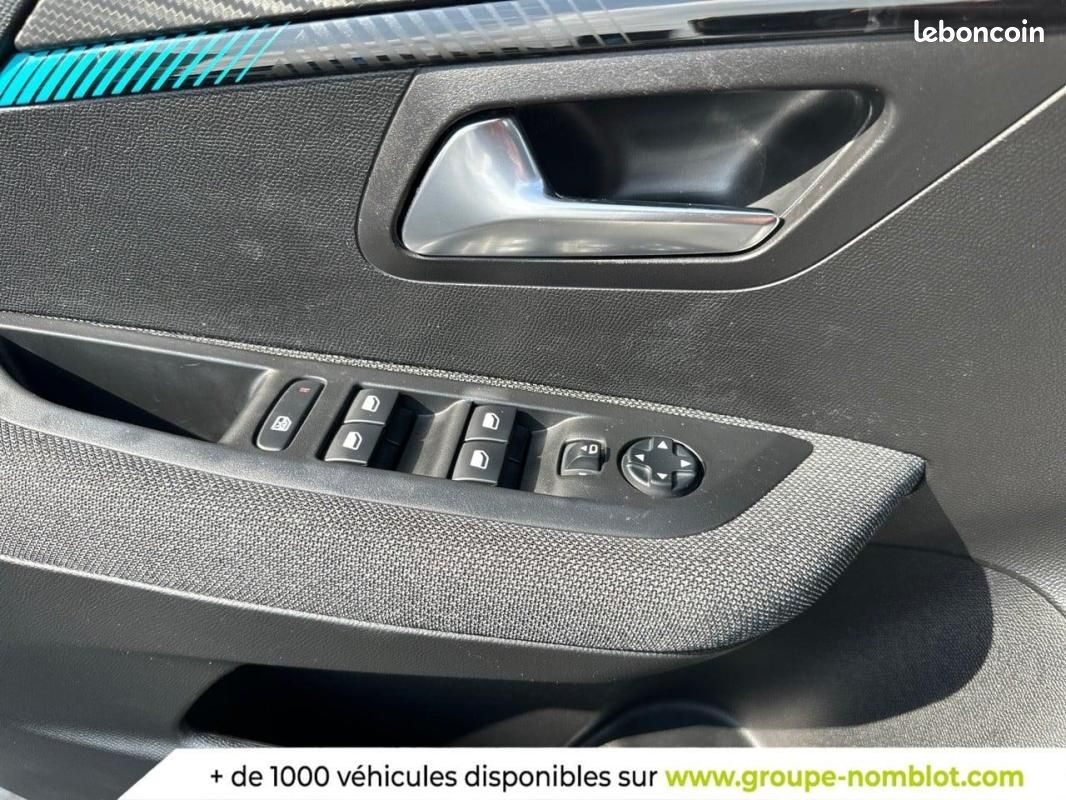 Peugeot 208 PureTech 100 S&S BVM6 Style (image 29)