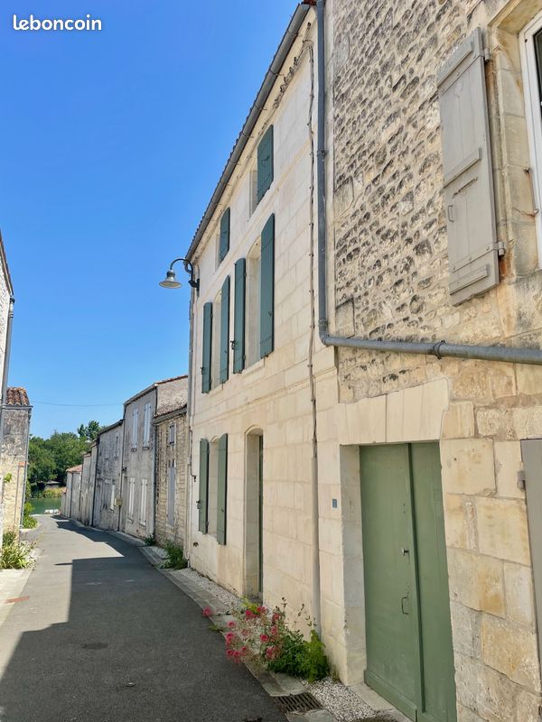 Maison 6 pièces 140 m² · à Port-d'Envaux · 140 m² · 395 850 €
