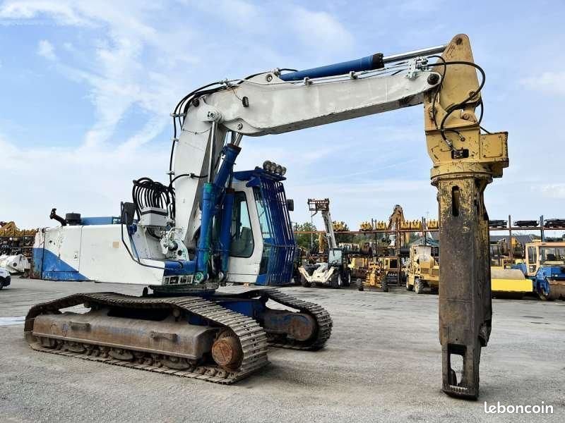 Liebherr R924B HD-SL + PINCE A FERRAILLES (image 6)