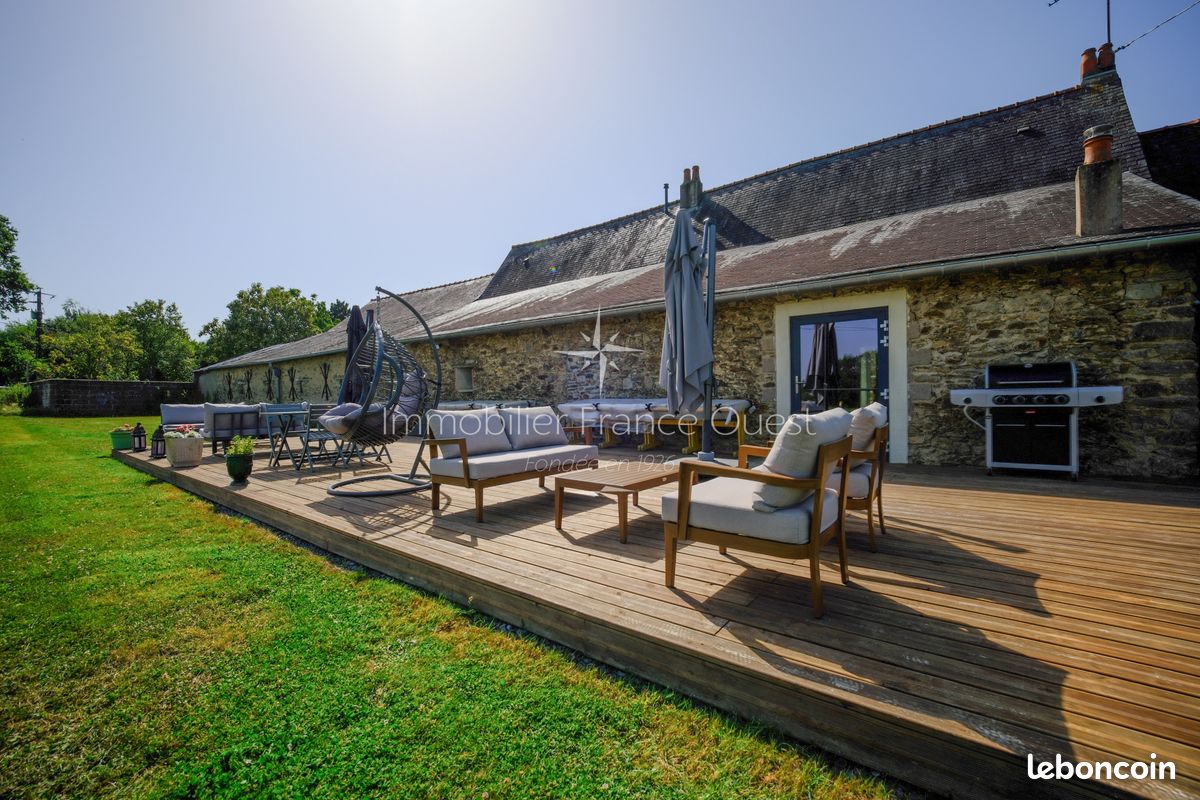 Maison 7 pièces 246 m² · à Château-Gontier-sur-Mayenne · 246 m² · 682 500 €