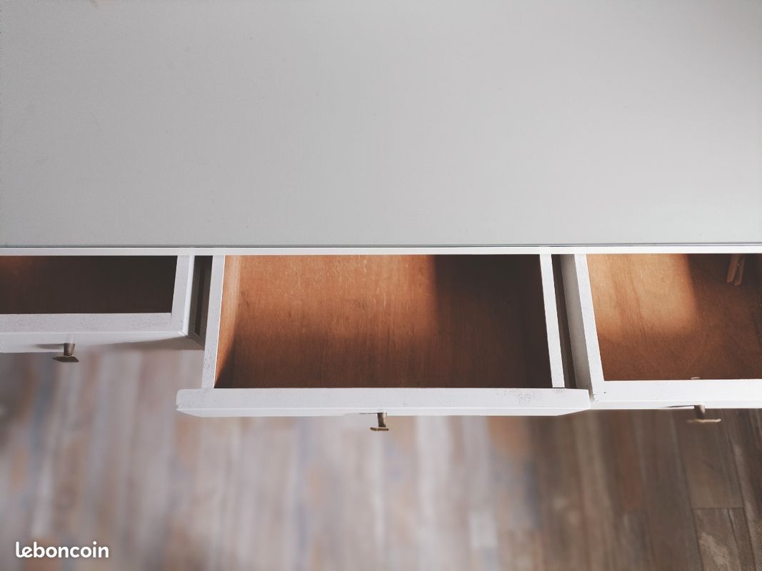 Bureau (image 3)