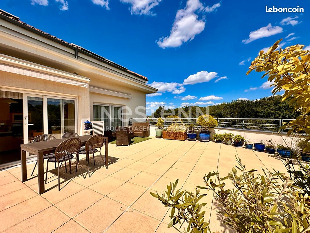 Appartement 5 pièces 109 m² · à Bron · 109 m² · 560 000 €