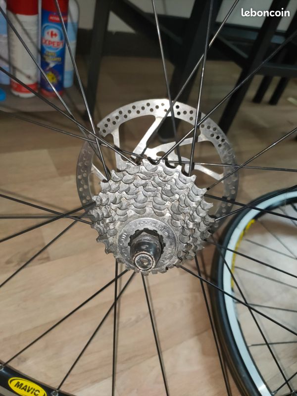 Roue avant vélo 28 (19-622) alu grise (à blocage rapide