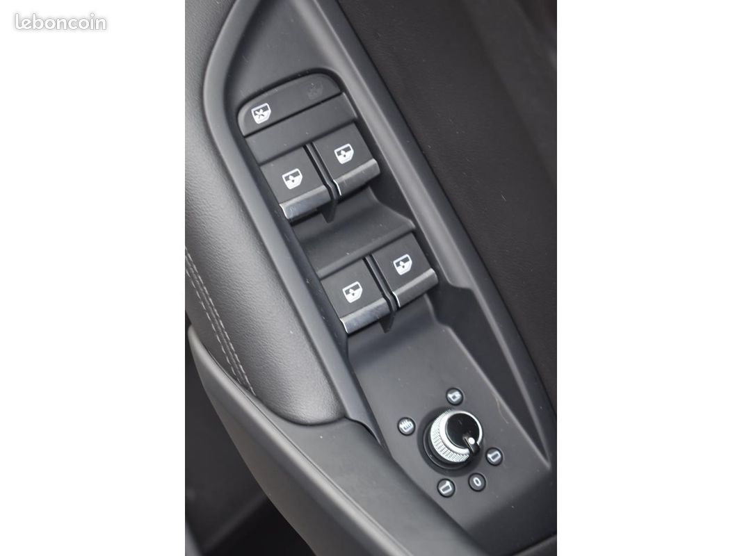 AUDI Q5 50 TFSIe 299 S tronic 7 Quattro Avus (image 21)