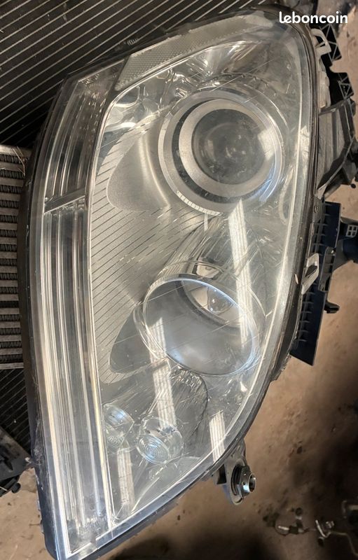 Phare avant droit MERCEDES ML 320 CDI W164 PASSAGER Prix 120 Euros LIVRAISON POSSIBLE (image 1)