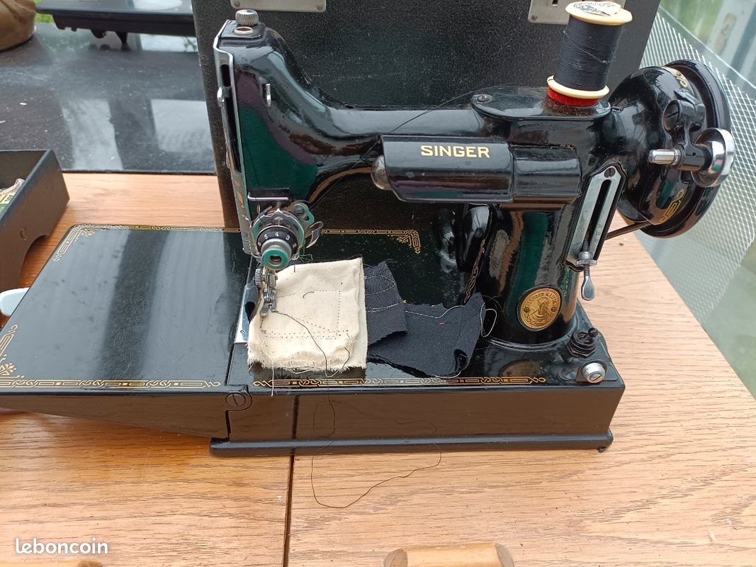 Machine à coudre Singer 221 K 1935 sélection révisee - Électroménager