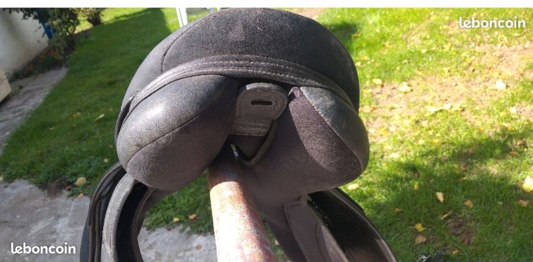Selle d'équitation et accessoires (image 2)