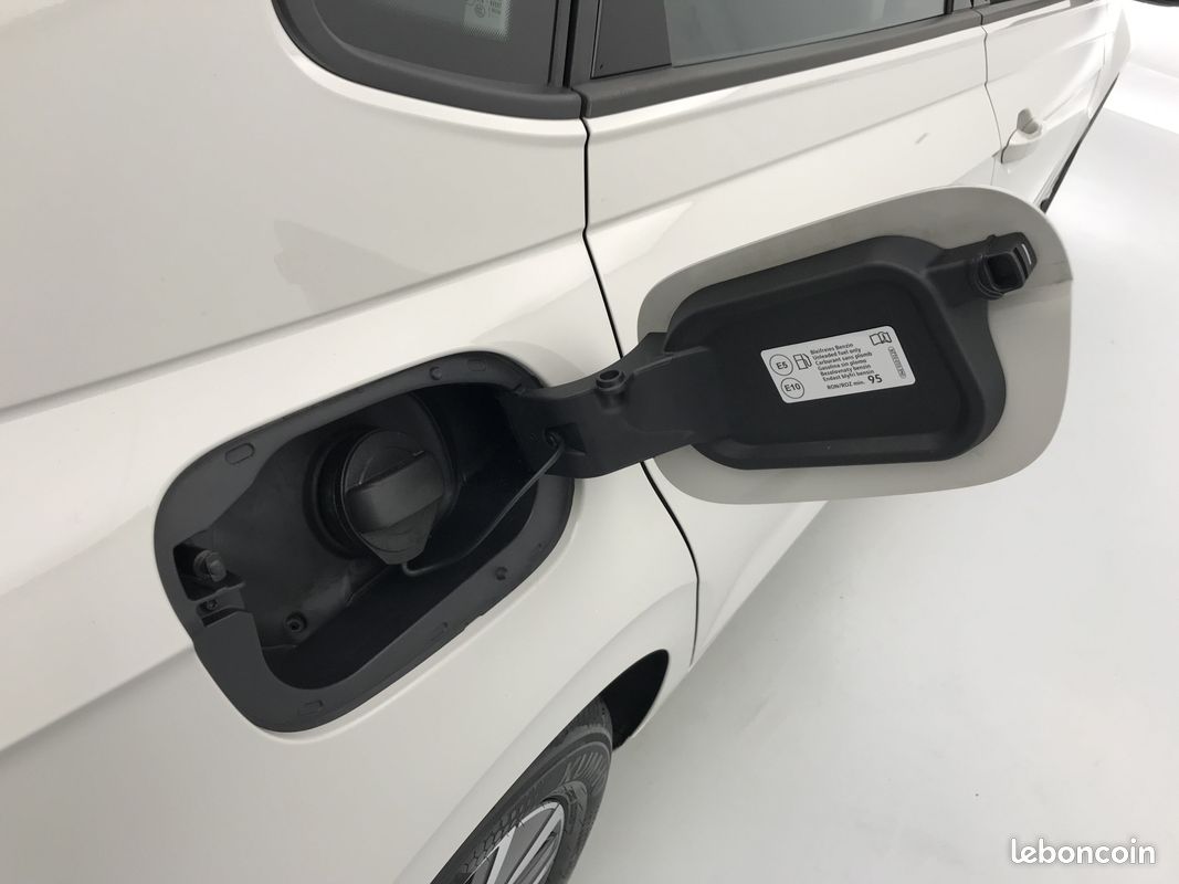 VOLKSWAGEN Polo 1.0 TSI 95 S&S BVM5 Life Business (image 22)