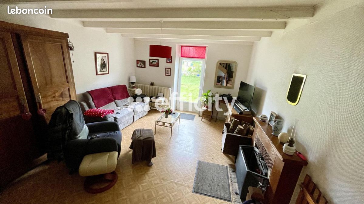 Maison 9 pièces 196 m² - Champniers 16430 (image principale 4)