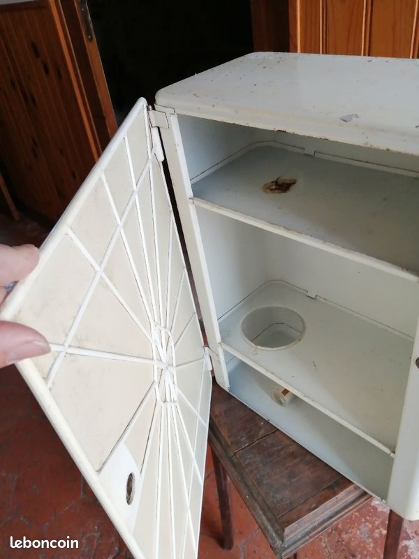 Armoire à pharmacie (image 3)