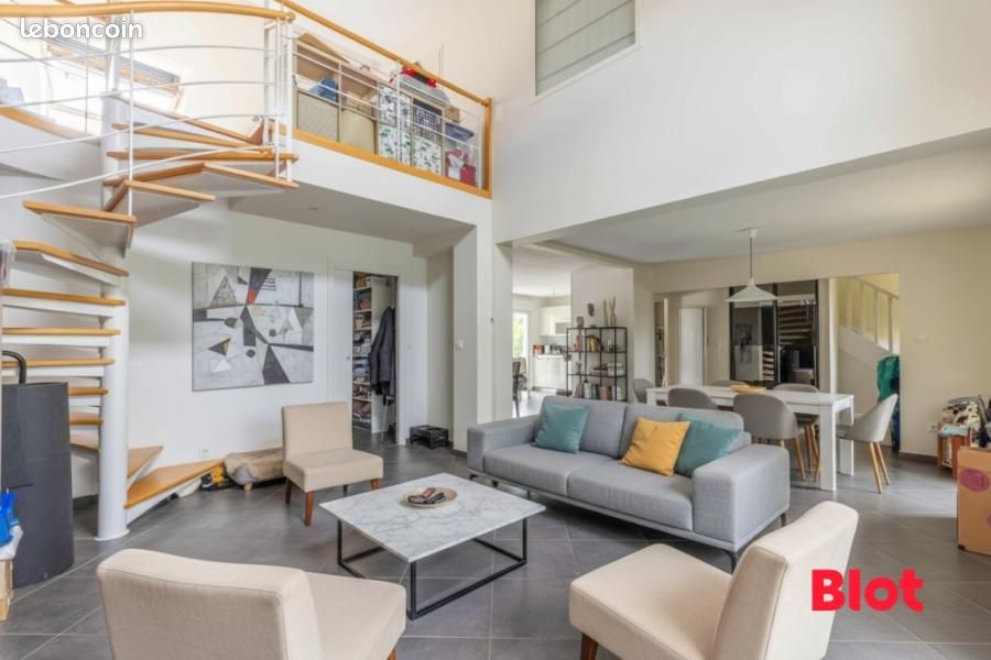 Maison 6 pièces 150 m² · à Thorigné-Fouillard · 150 m² · 435 750 €