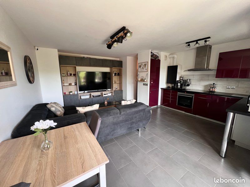 Appartement 3 pièces 66 m² · à Corbeil-Essonnes · 66 m² · 175 000 €