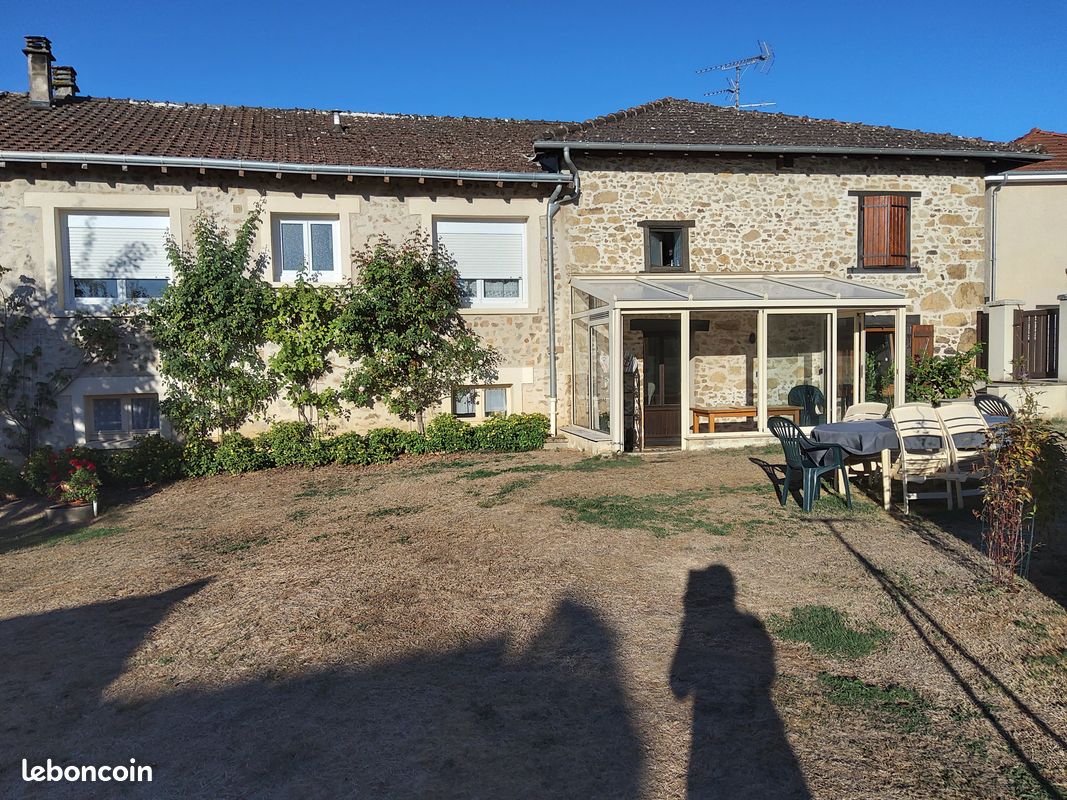 Maison 10 pièces 171 m² · à Royères · 171 m² · 210 000 €