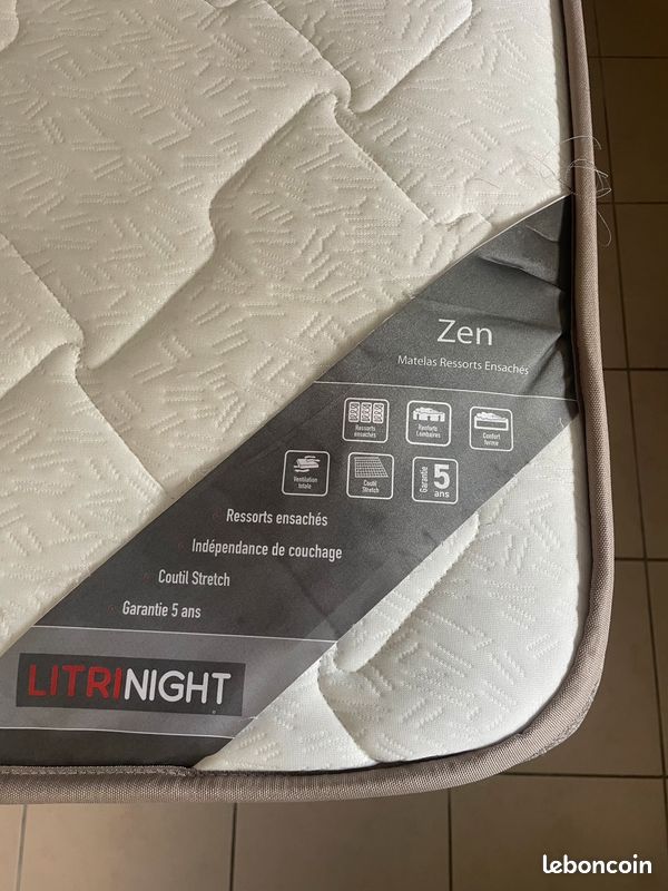Matelas 140 x 190cm parfait état (image 6)