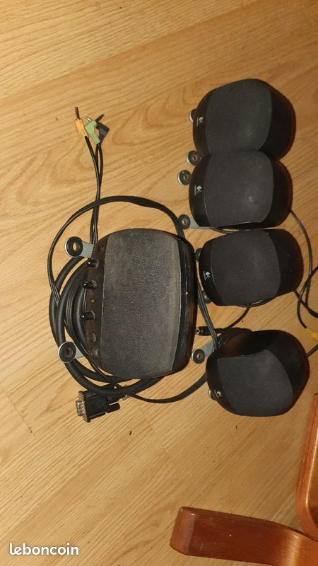 Enceintes Logitech z 640 sans bass (image 1)