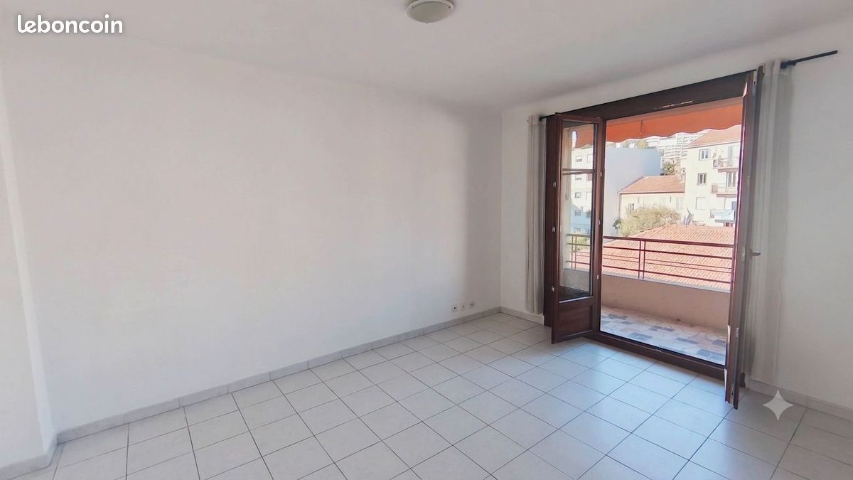 Appartement 2 pièces 55 m² · à Saint-Laurent-du-Var · 55 m² · 890 €/mois