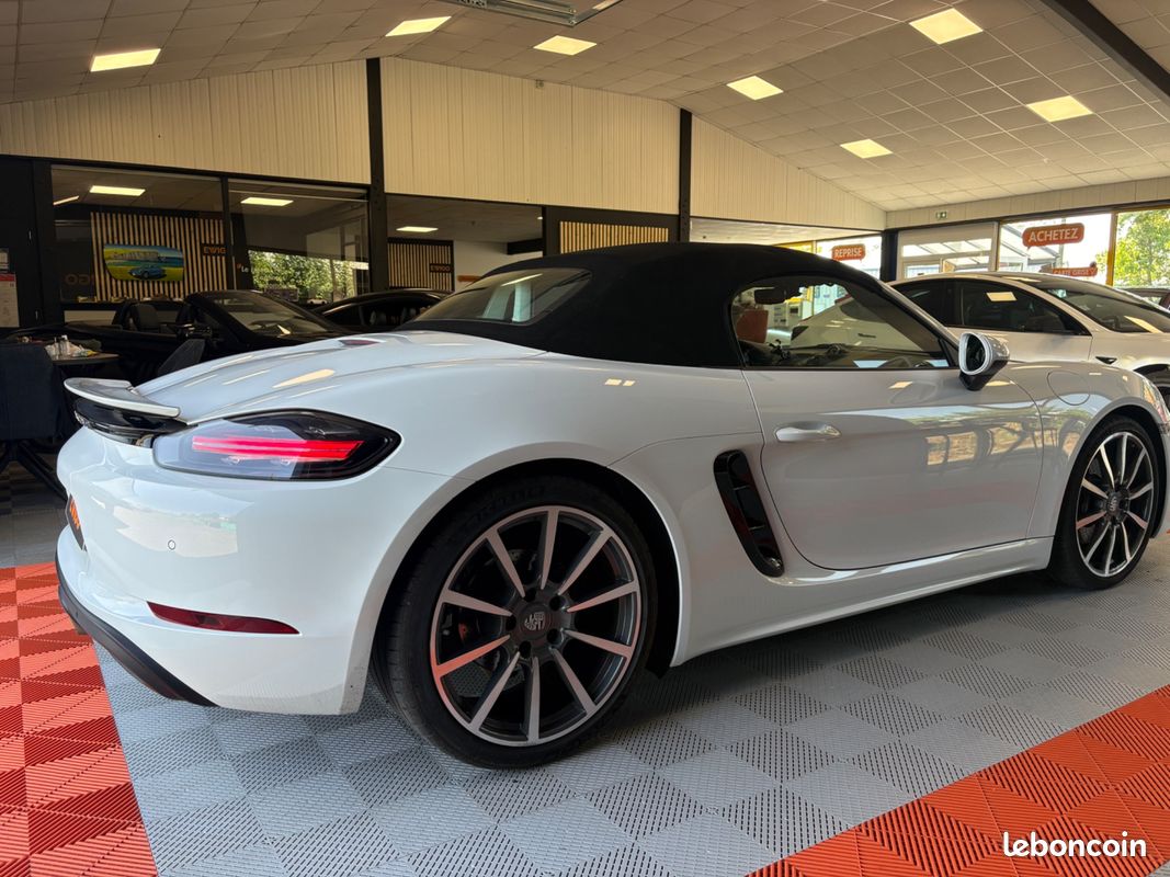 PORSCHE 718 BOXSTER 2.0 300 PDK BVA Origine France / Option PORSCHE EXCLUSIVE (image 6)
