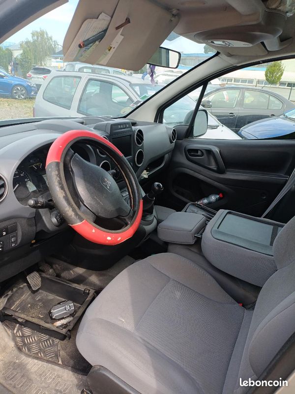 PEUGEOT PARTNER 2 PHASE 2 1.6 HDI - 8V TURBO 1560cm3 2015 (image 3)