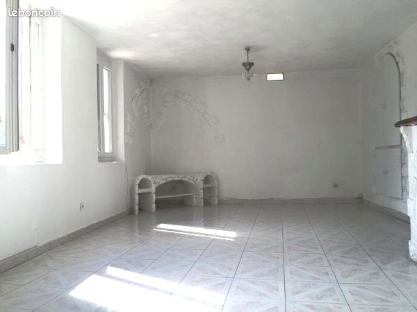 Appartement 4 pièces 80 m² · à Touët-de-l'Escarène · 80 m² · 950 €/mois