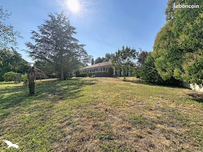Maison 6 pièces 136 m² · à Montussan · 136 m² · 370 300 €