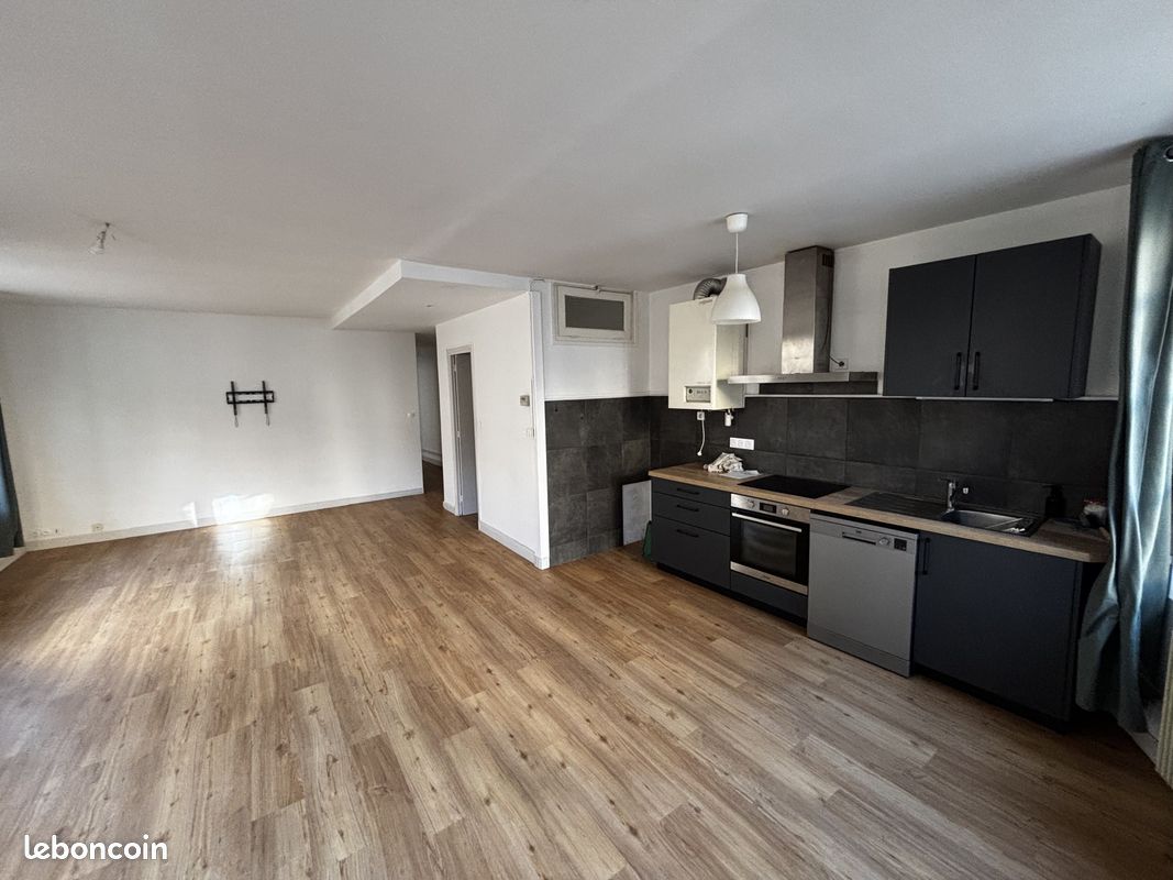 Appartement 4 pièces 100 m² · à Autun · 100 m² · 700 €/mois