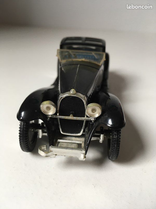 Voiture solido 1/43 bugatti (image 3)