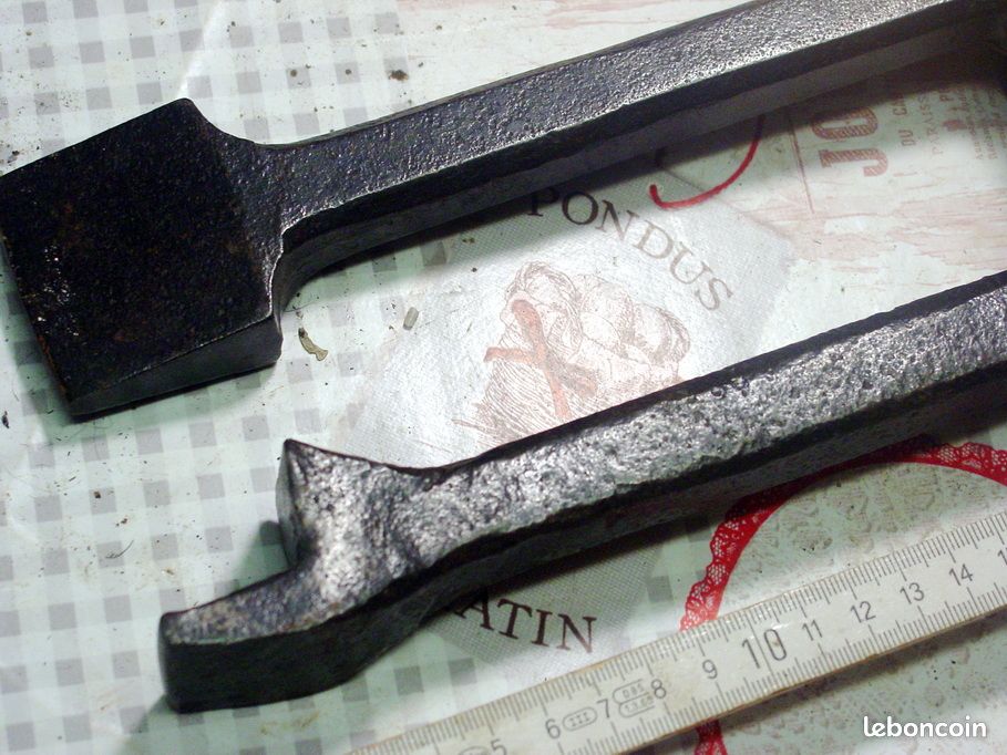 Lot de 2 x Ancienne belle enclumette enclumes de faux faucheur outils en acier forgé (image 2)