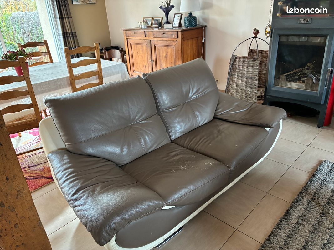 Vends canapés cuir (image 2)