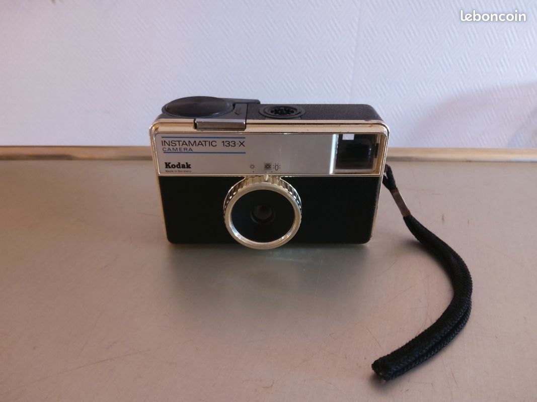 Appareil photo vintage instamatic 133-X KODAK (image 1)